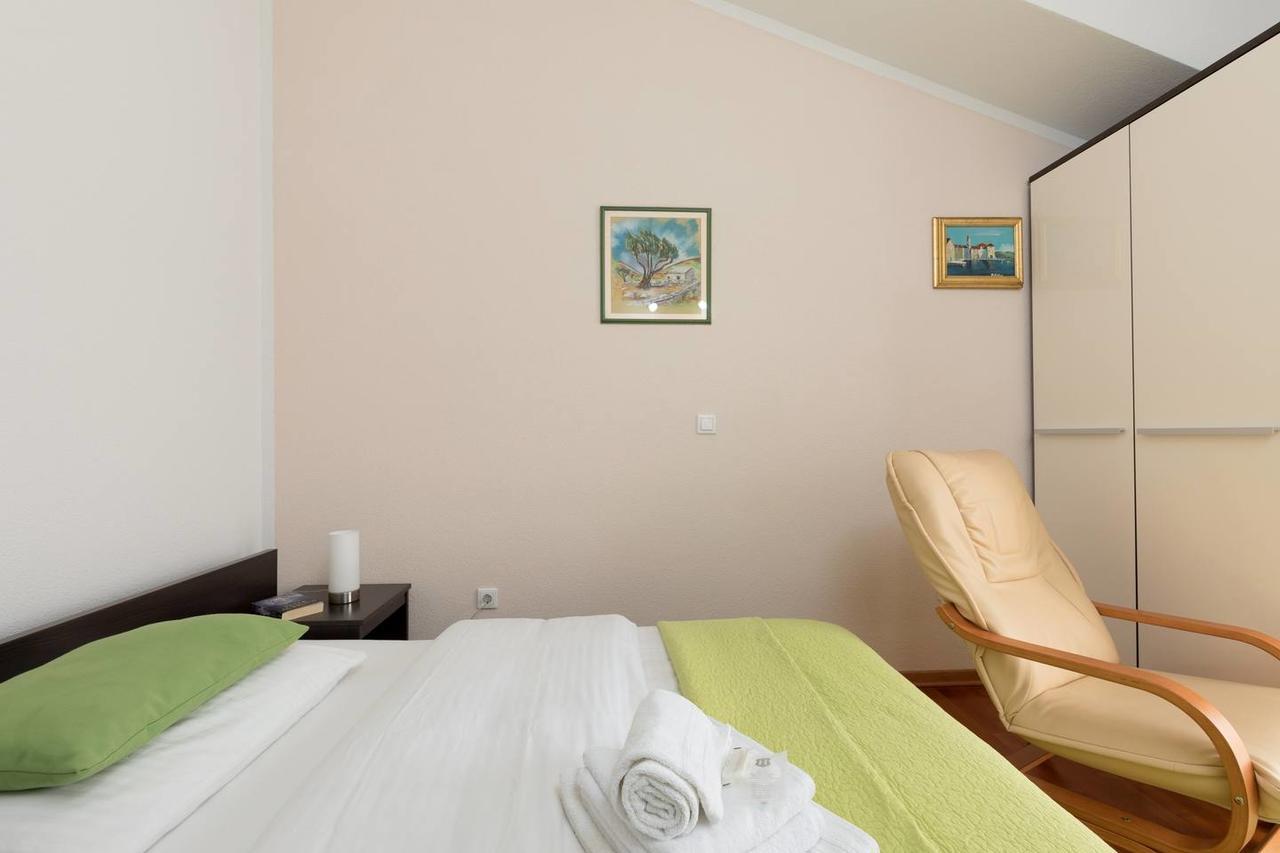 Apartments & Rooms Villa Maslina Trogir Exterior photo