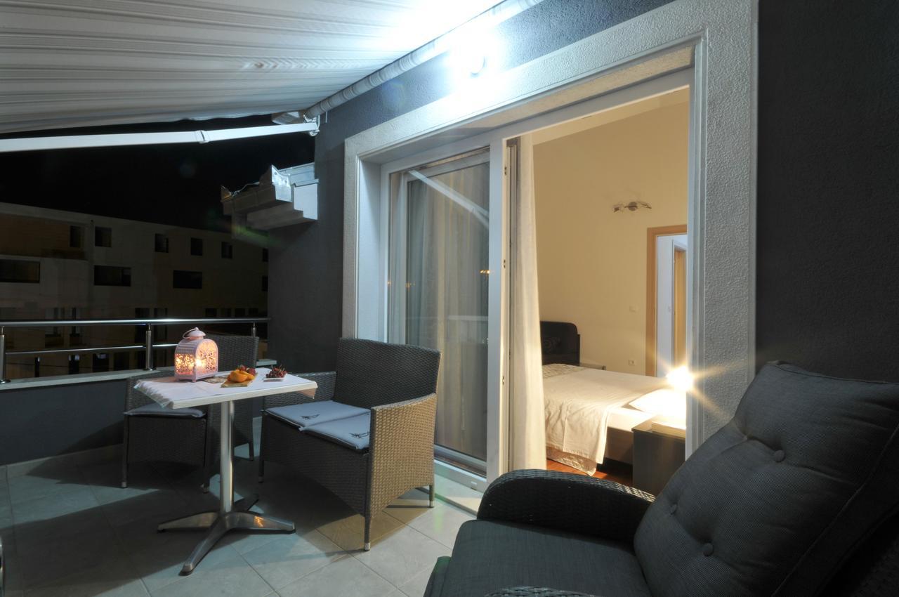 Apartments & Rooms Villa Maslina Trogir Exterior photo